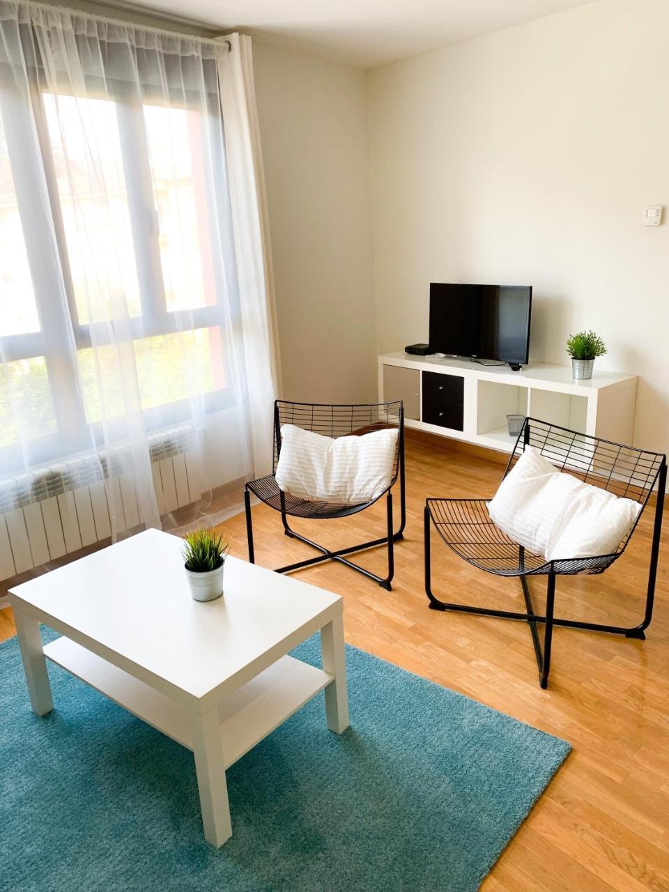 Rey Aurelio Apartment Onís Екстериор снимка